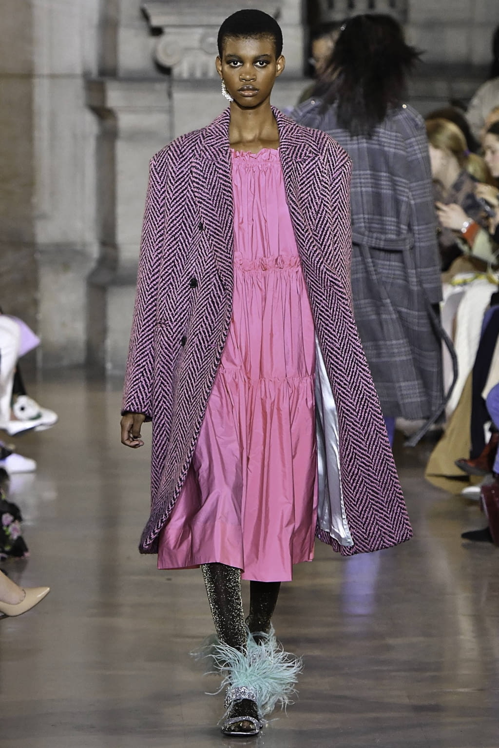 Fashion Week Paris Fall/Winter 2019 look 9 from the Paul & Joe collection womenswear