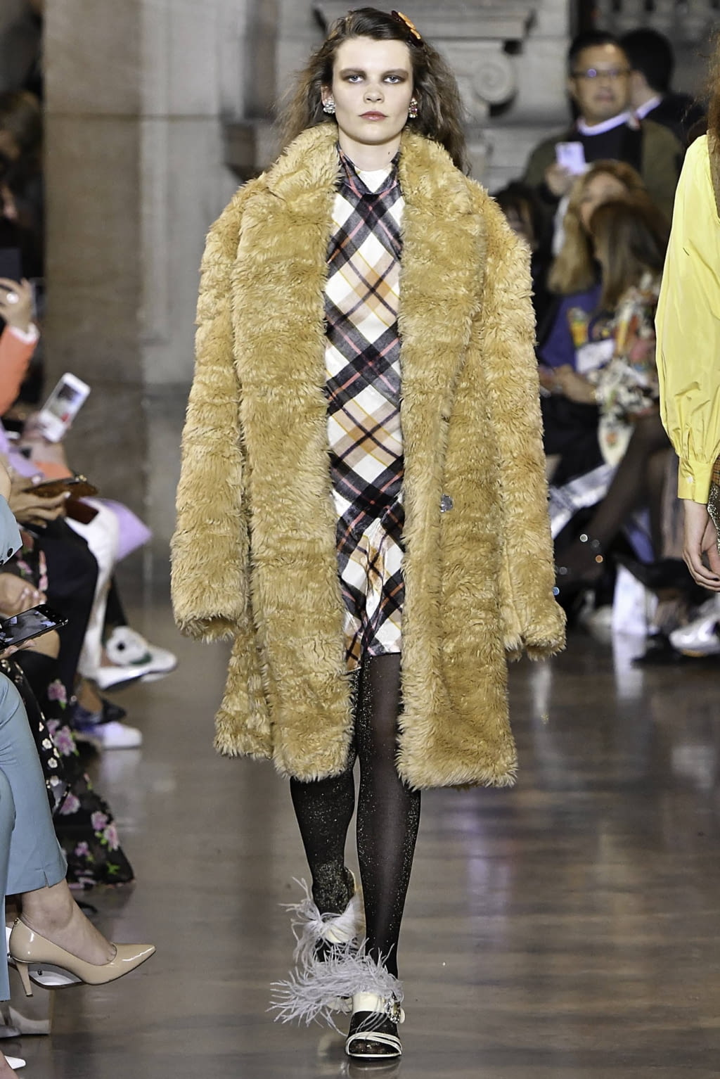 Fashion Week Paris Fall/Winter 2019 look 14 from the Paul & Joe collection 女装