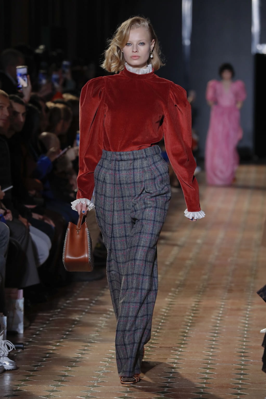 Fashion Week Paris Fall/Winter 2020 look 11 from the Paul & Joe collection 女装