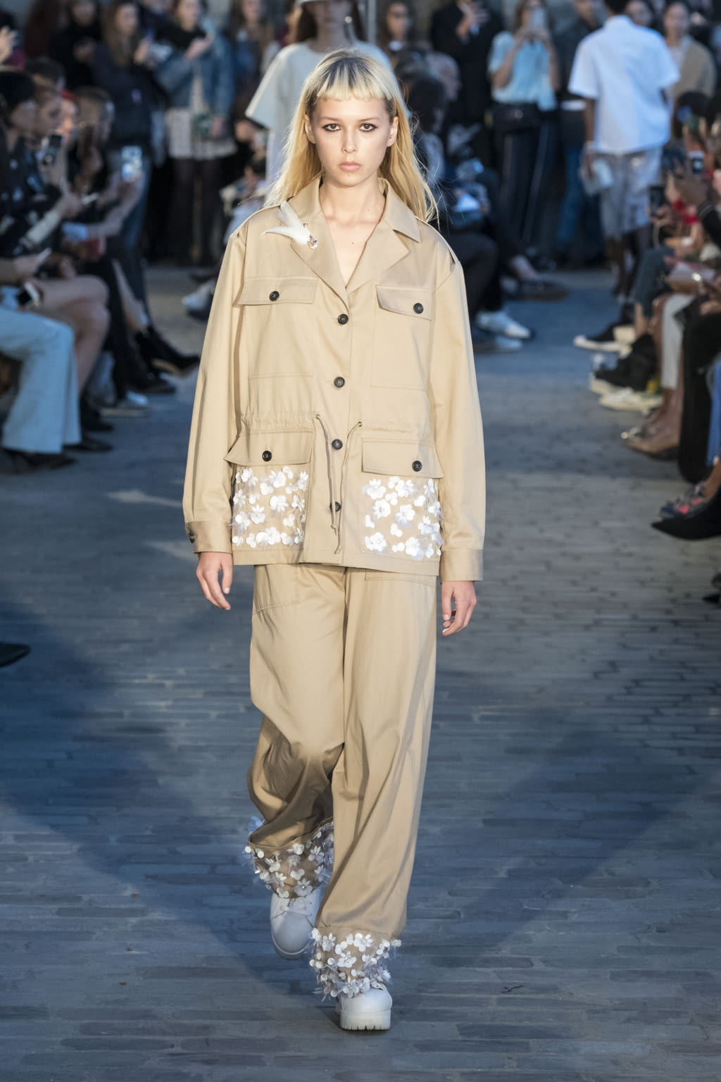Fashion Week Paris Spring/Summer 2017 look 1 from the Paul & Joe collection womenswear