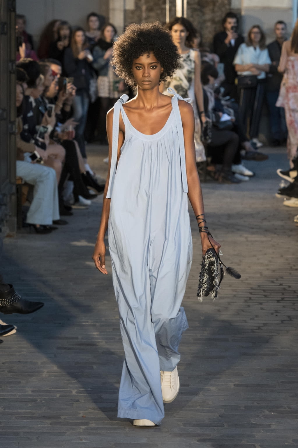 Fashion Week Paris Spring/Summer 2017 look 7 from the Paul & Joe collection womenswear