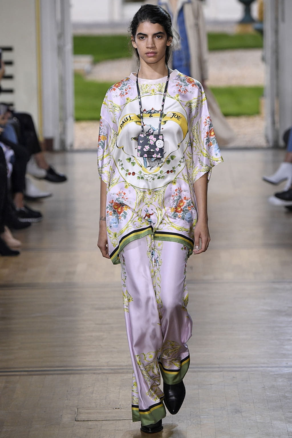 Fashion Week Paris Spring/Summer 2019 look 8 de la collection Paul & Joe womenswear