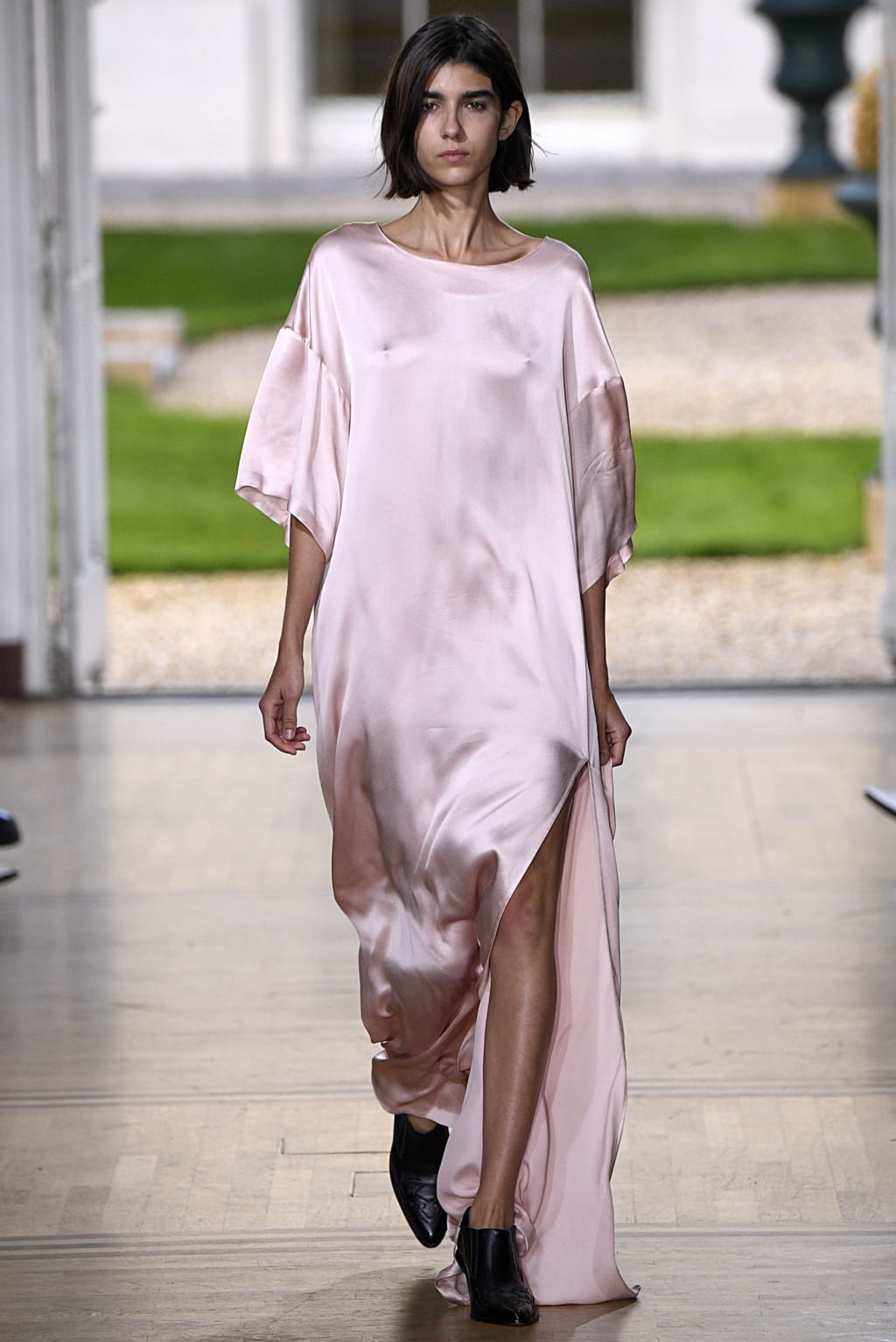 Fashion Week Paris Spring/Summer 2019 look 13 from the Paul & Joe collection womenswear