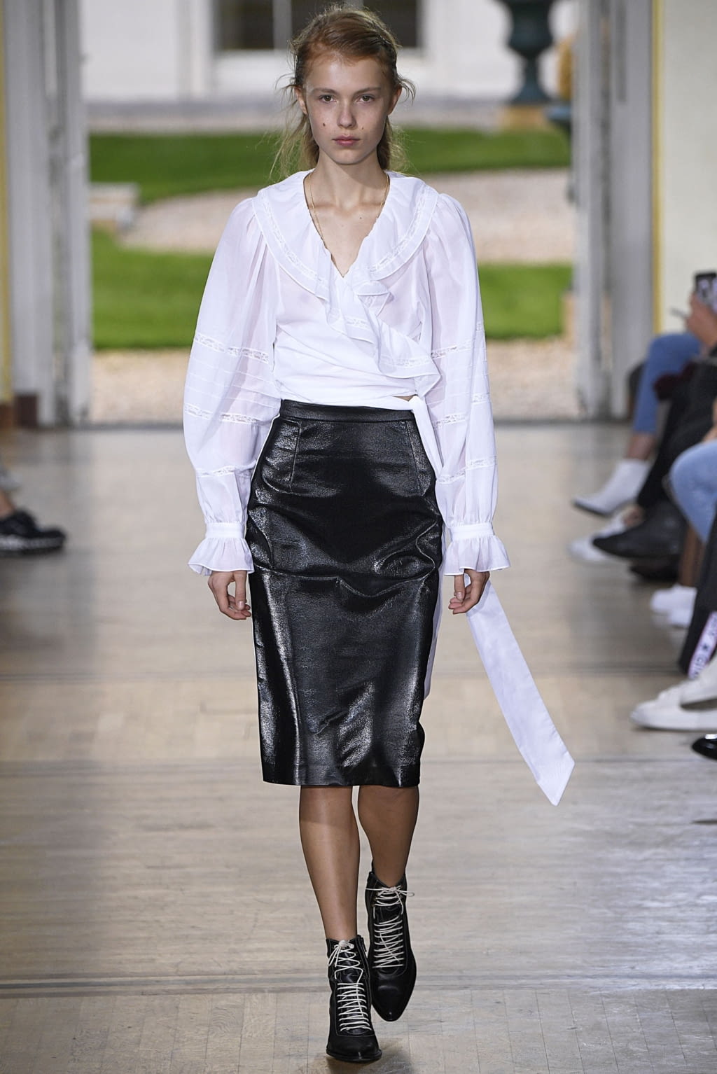 Fashion Week Paris Spring/Summer 2019 look 26 from the Paul & Joe collection womenswear
