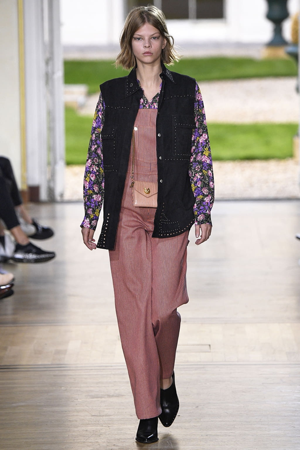 Fashion Week Paris Spring/Summer 2019 look 36 from the Paul & Joe collection 女装