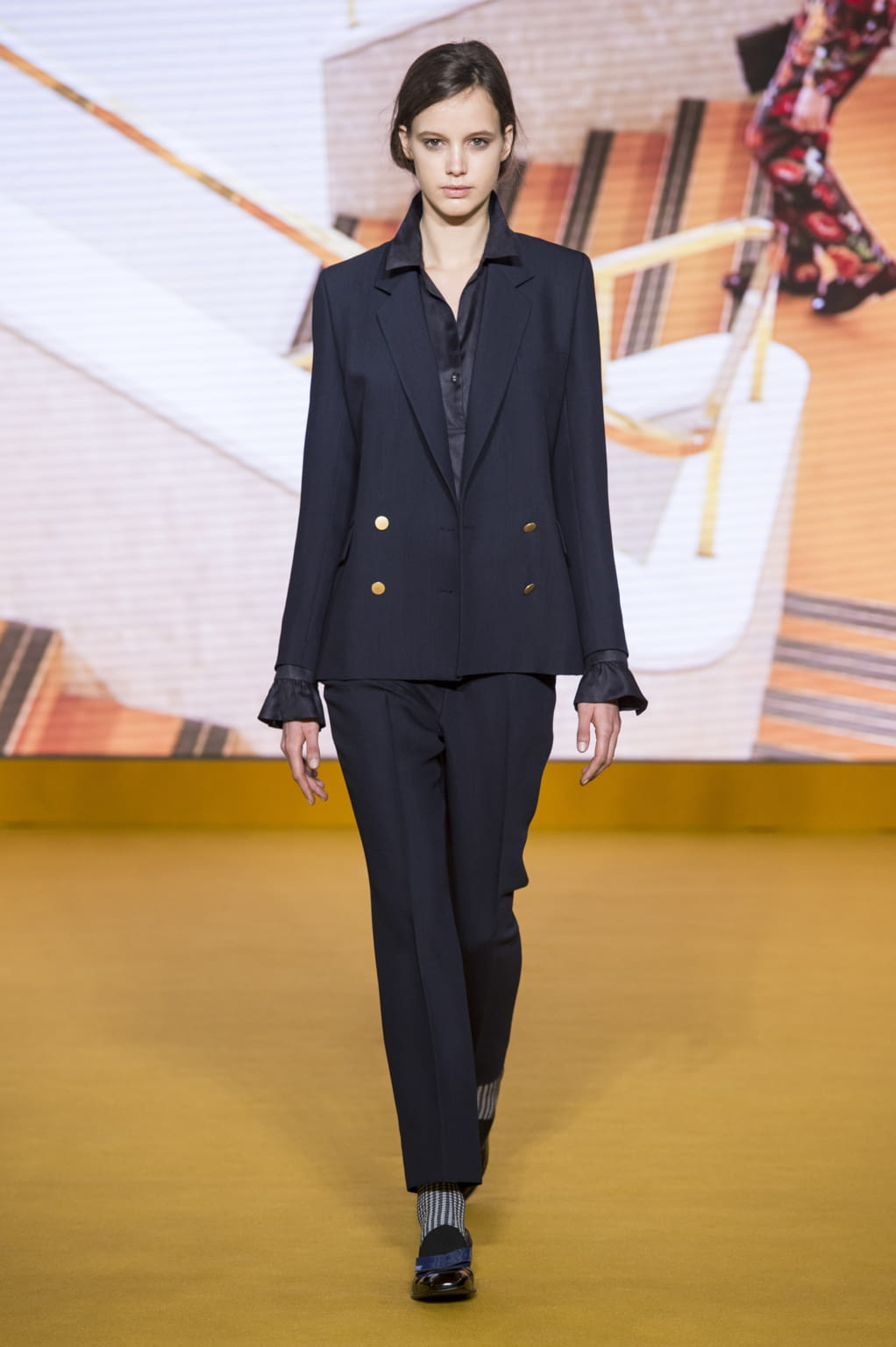 Fashion Week London Fall/Winter 2016 look 14 from the Paul Smith collection womenswear