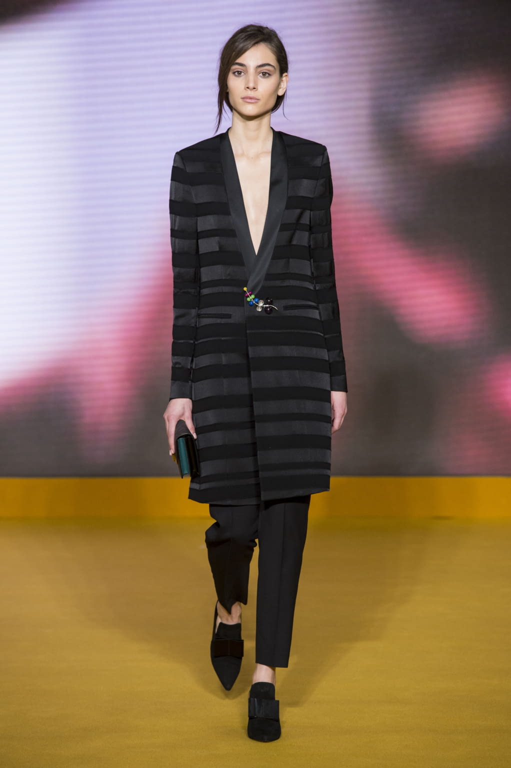 Fashion Week London Fall/Winter 2016 look 30 from the Paul Smith collection womenswear