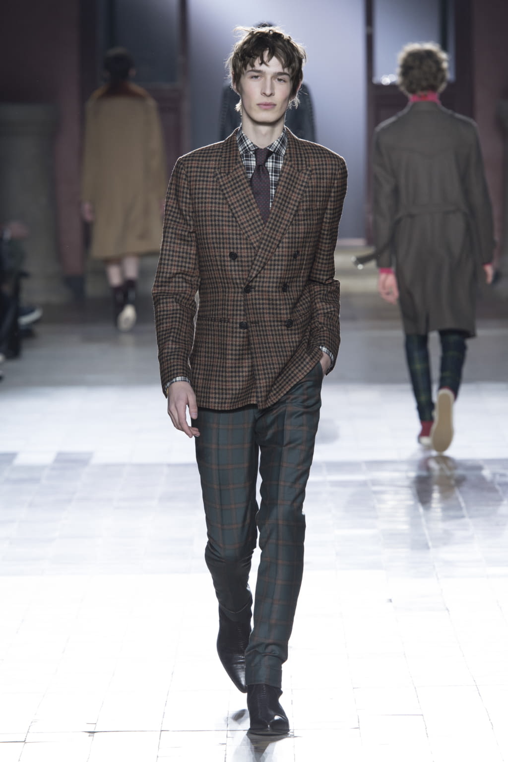 Fashion Week Paris Fall/Winter 2017 look 9 from the Paul Smith collection menswear