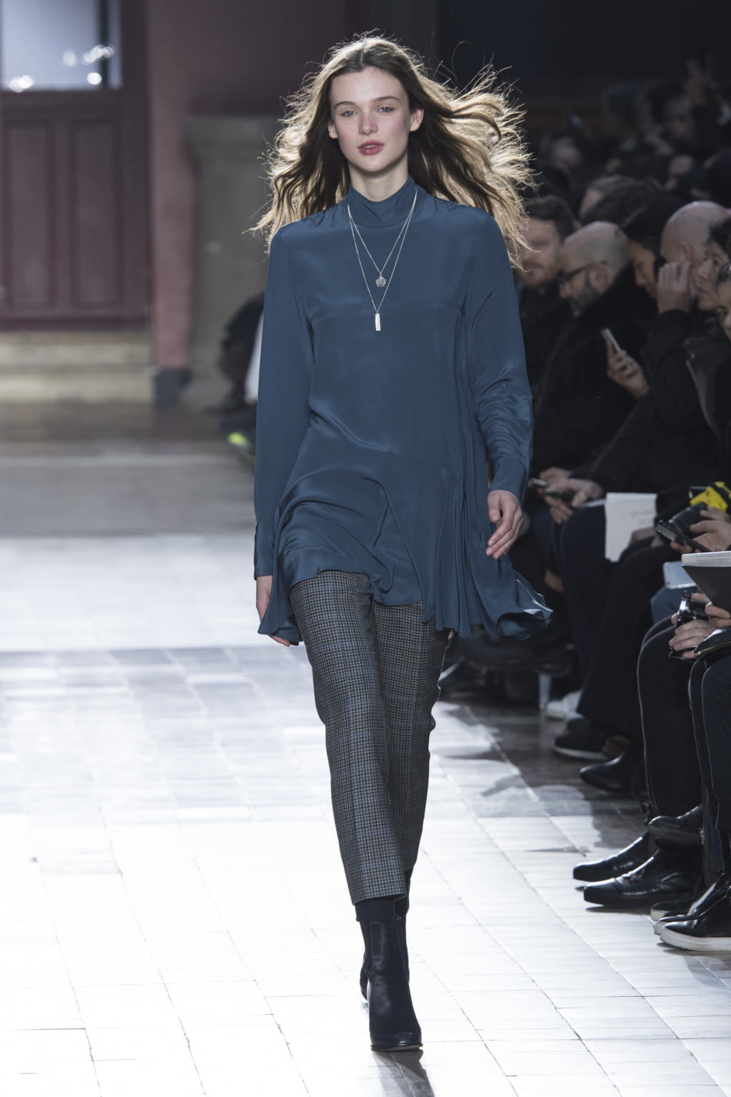 Fashion Week Paris Fall/Winter 2017 look 29 de la collection Paul Smith womenswear