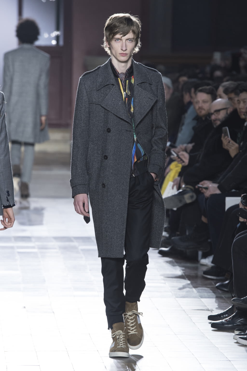 Fashion Week Paris Fall/Winter 2017 look 33 from the Paul Smith collection menswear