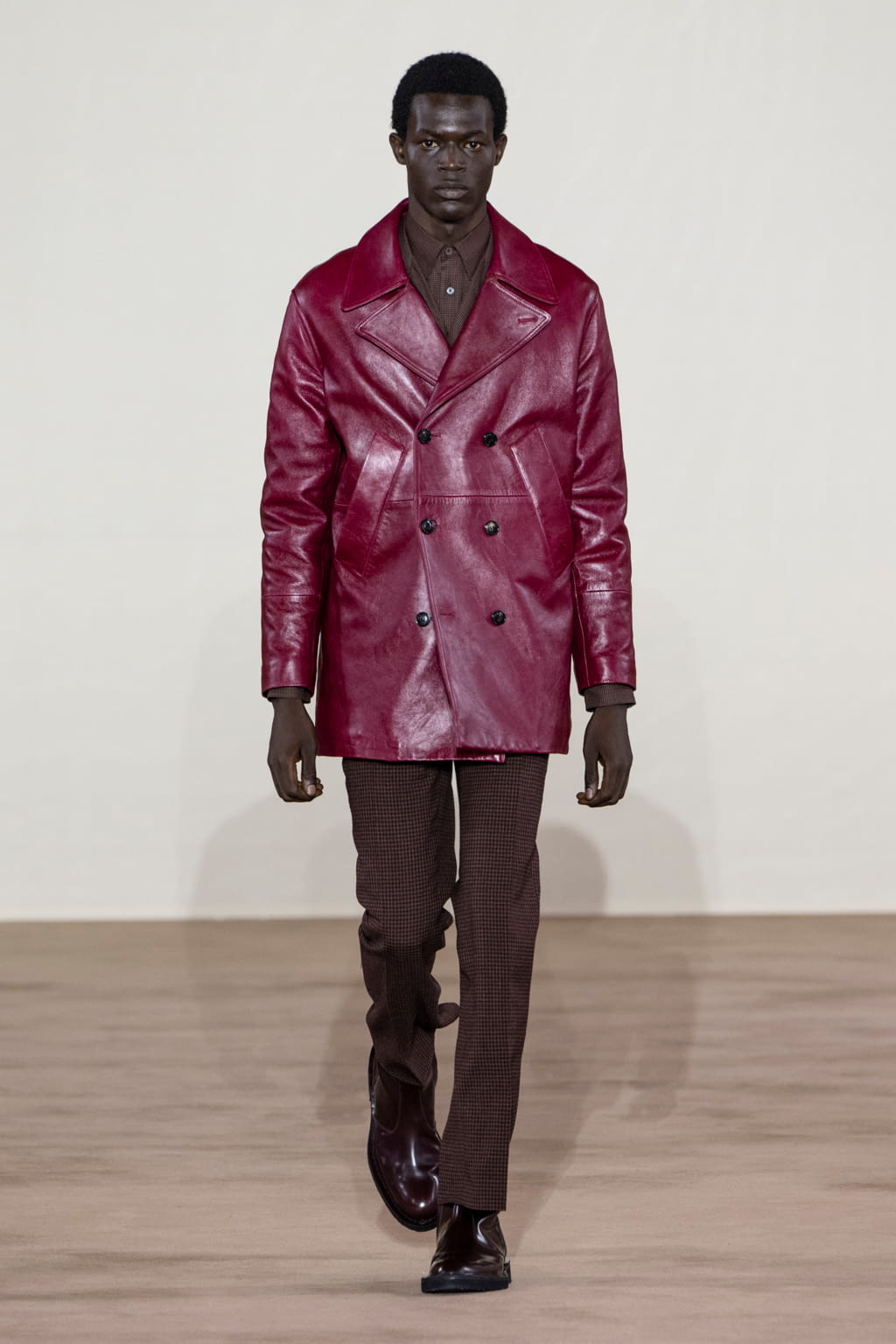 Fashion Week Paris Fall/Winter 2022 look 11 from the Paul Smith collection menswear