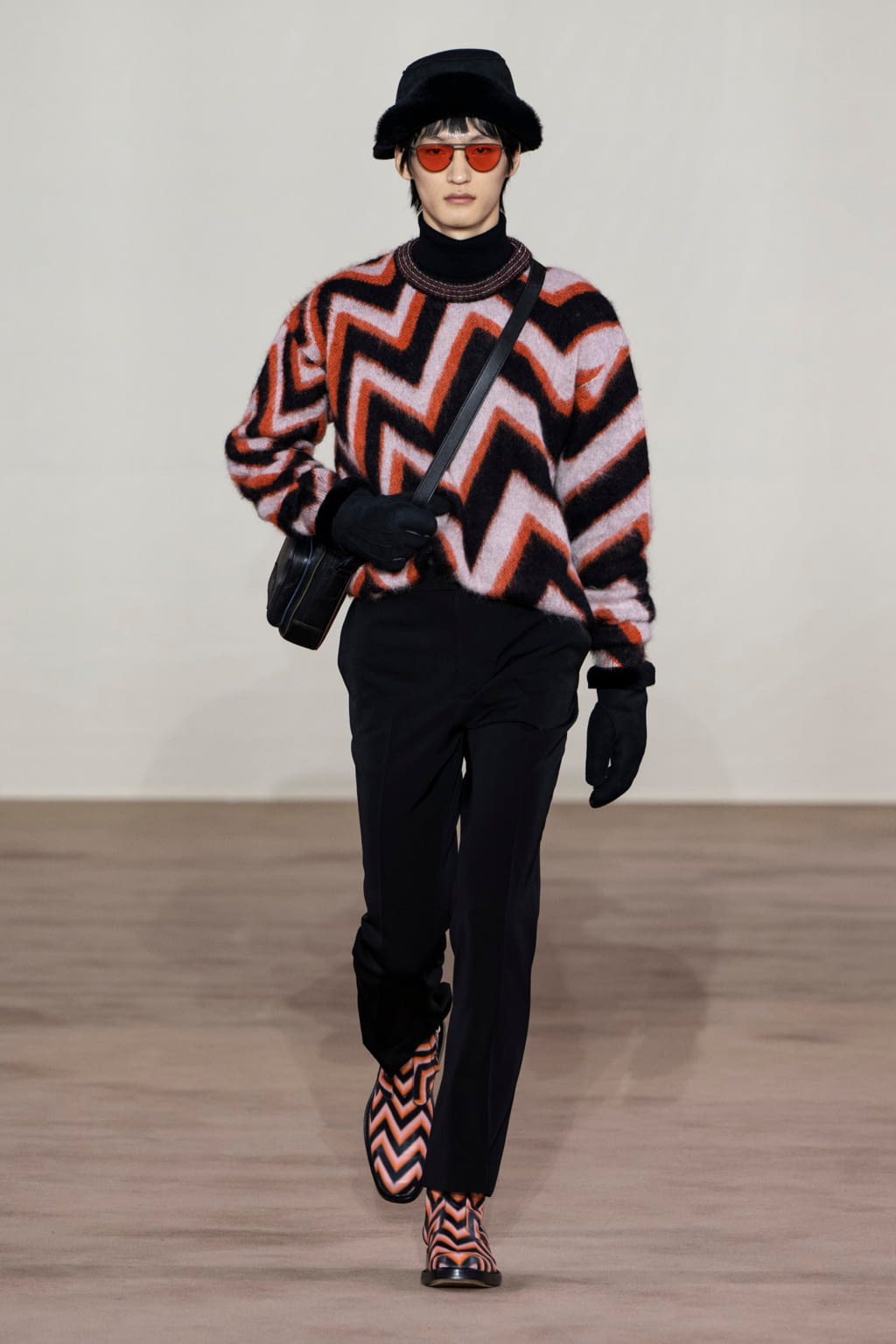 Fashion Week Paris Fall/Winter 2022 look 16 de la collection Paul Smith menswear