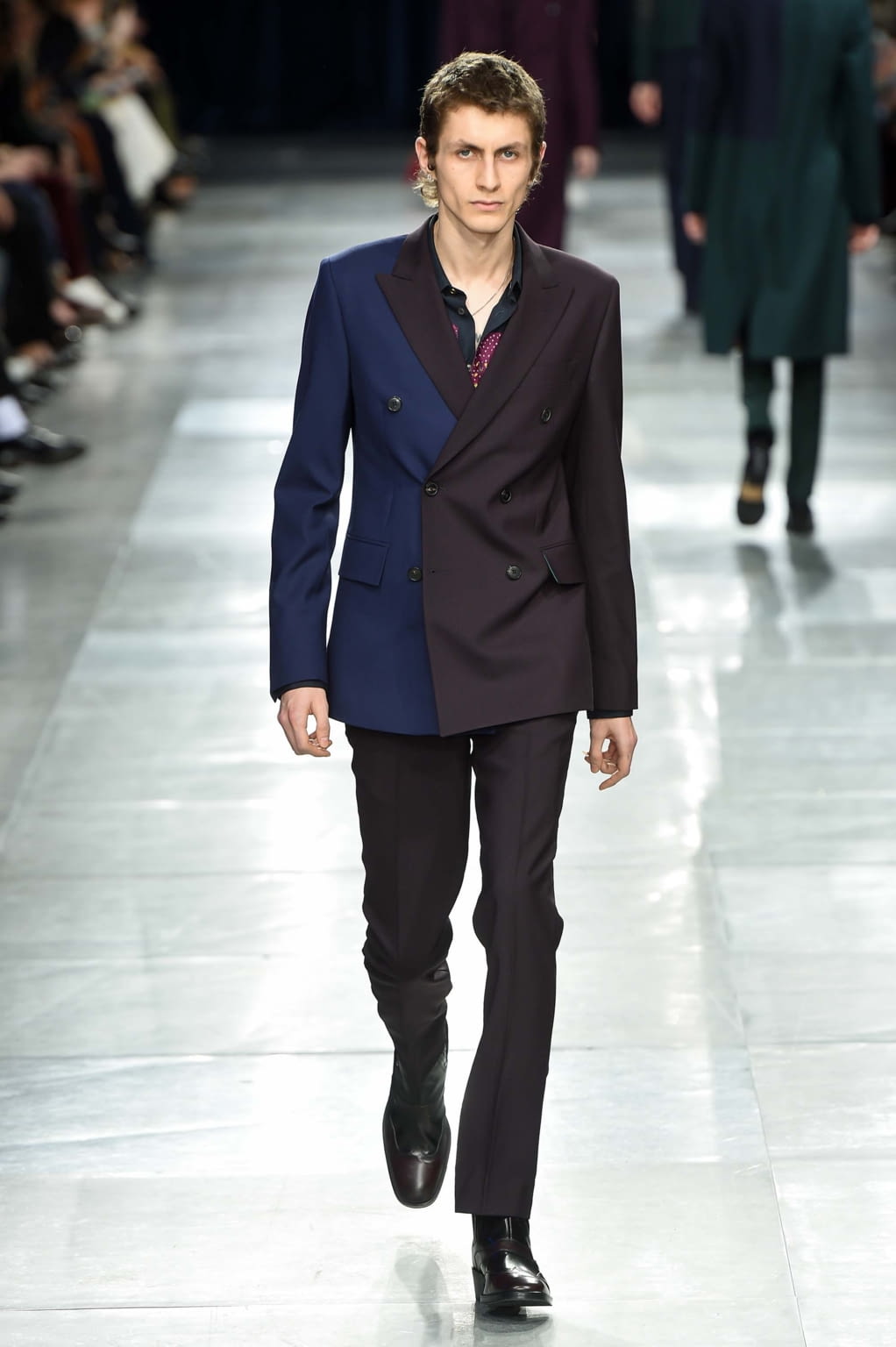 Fashion Week Paris Fall/Winter 2018 look 16 from the Paul Smith collection menswear