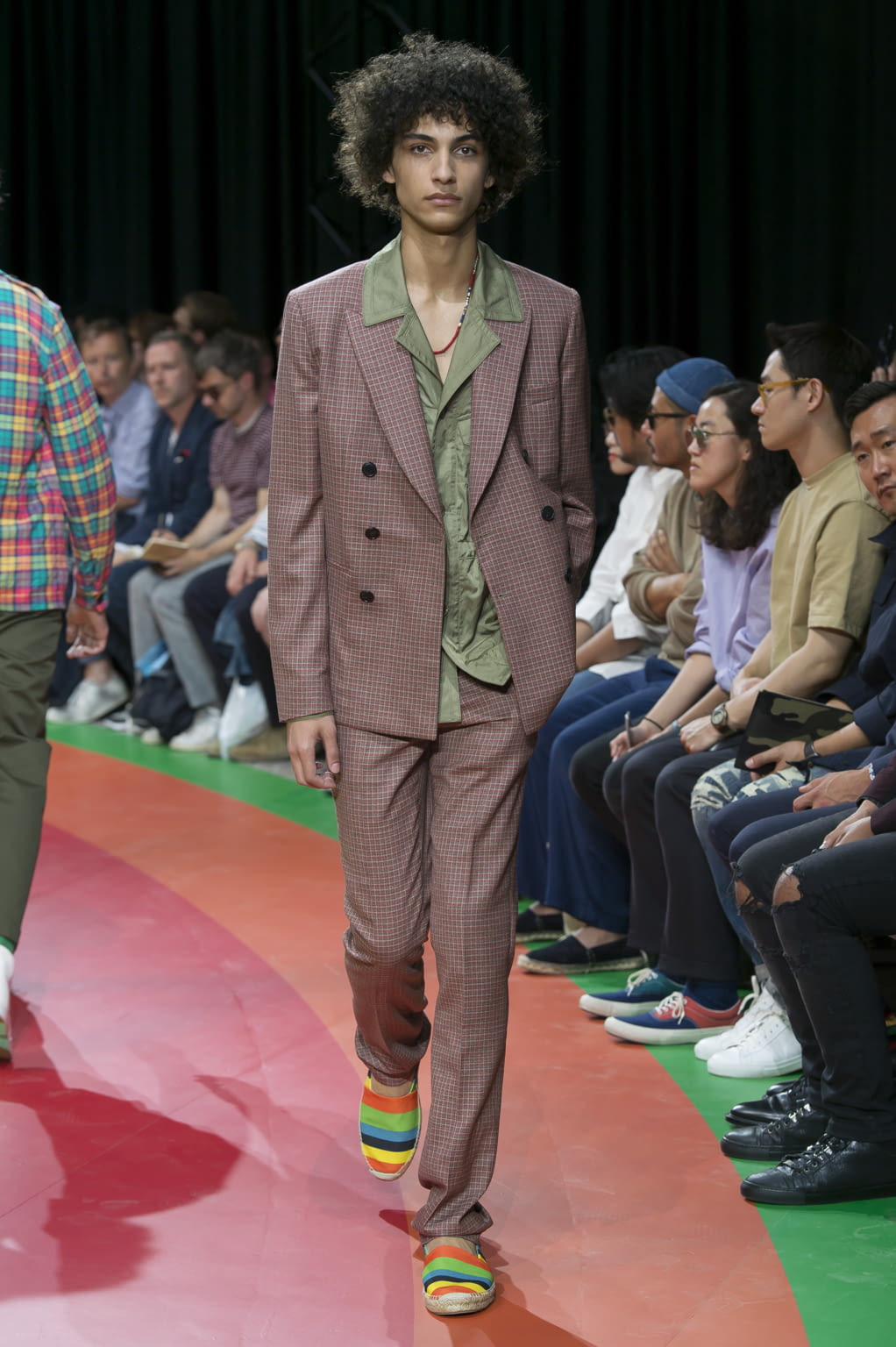 Fashion Week Paris Spring/Summer 2017 look 19 de la collection Paul Smith menswear