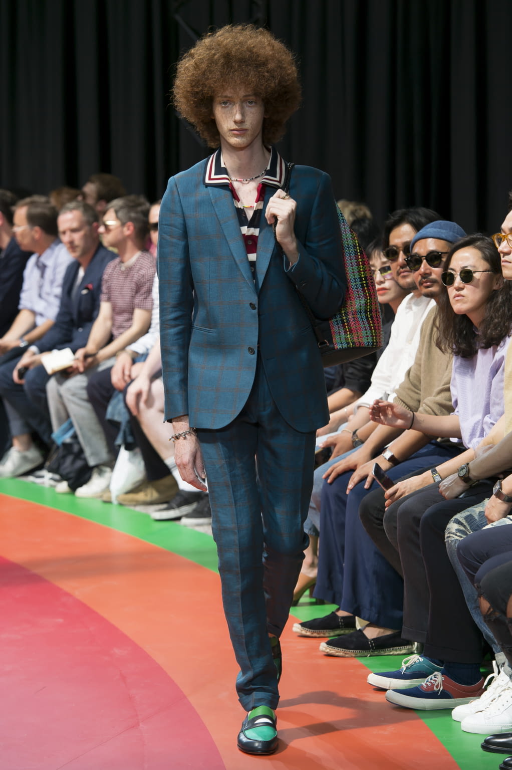 Fashion Week Paris Spring/Summer 2017 look 4 from the Paul Smith collection 男装