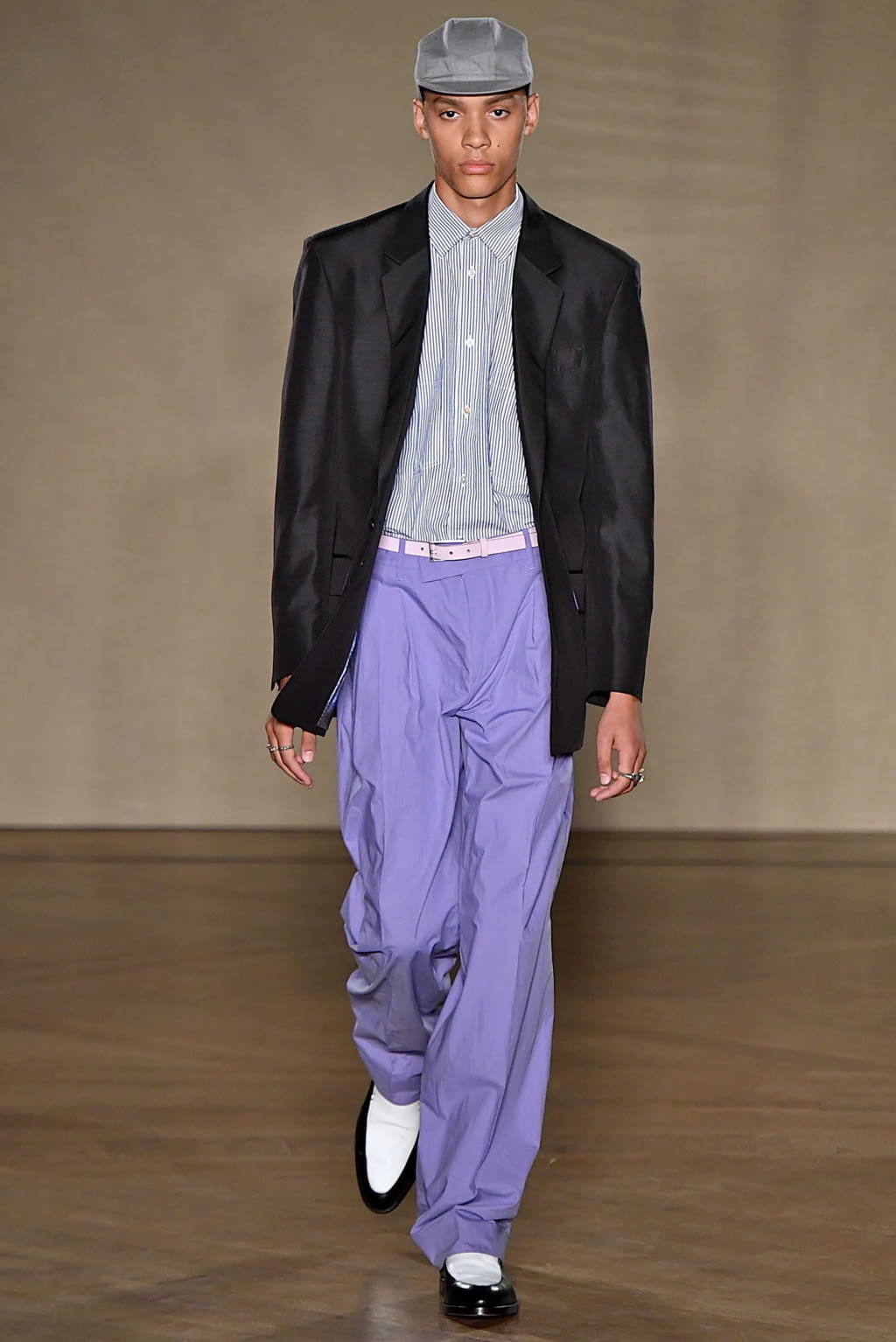 Fashion Week Paris Spring/Summer 2019 look 4 from the Paul Smith collection 男装