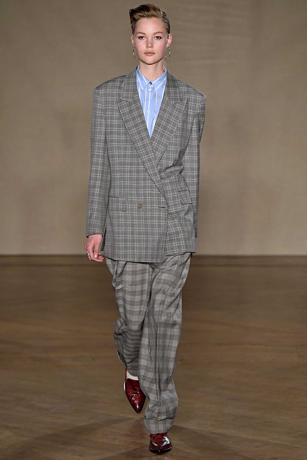 Fashion Week Paris Spring/Summer 2019 look 6 from the Paul Smith collection menswear