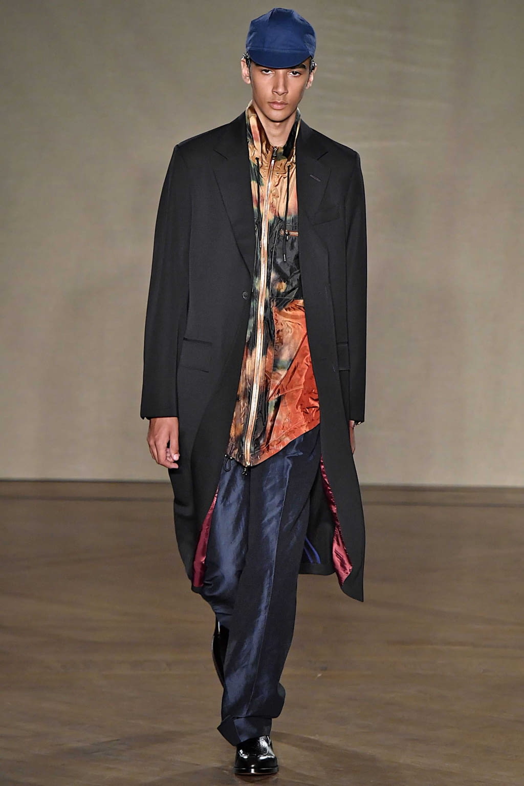 Fashion Week Paris Spring/Summer 2019 look 48 from the Paul Smith collection 男装