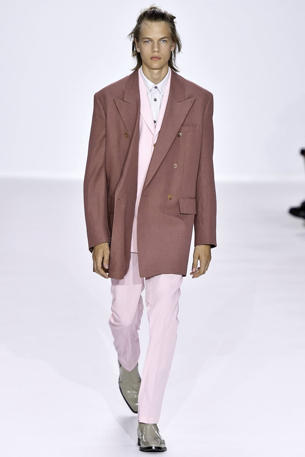 Fashion Week Paris Spring/Summer 2020 look 1 de la collection Paul Smith menswear