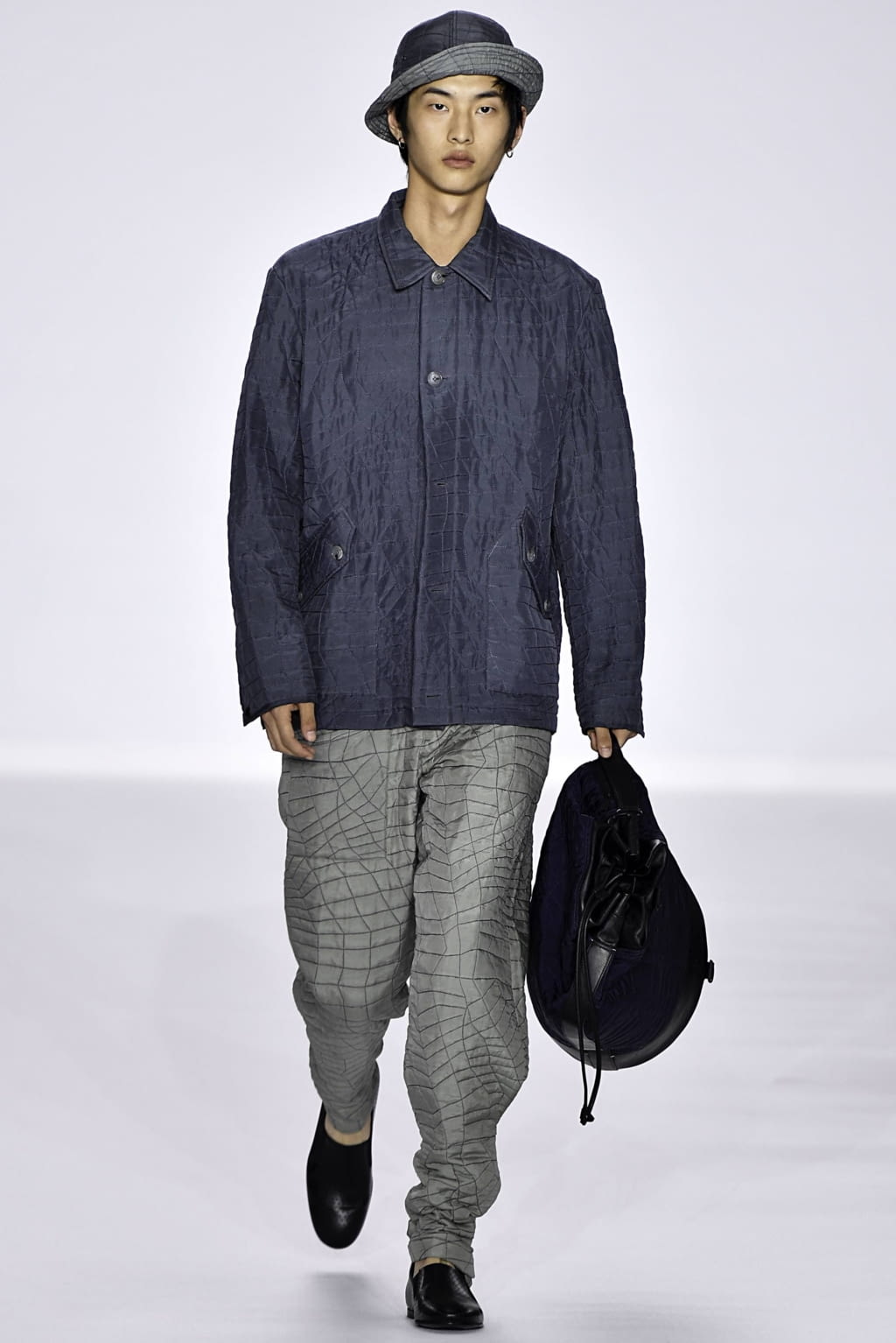 Fashion Week Paris Spring/Summer 2020 look 21 from the Paul Smith collection menswear