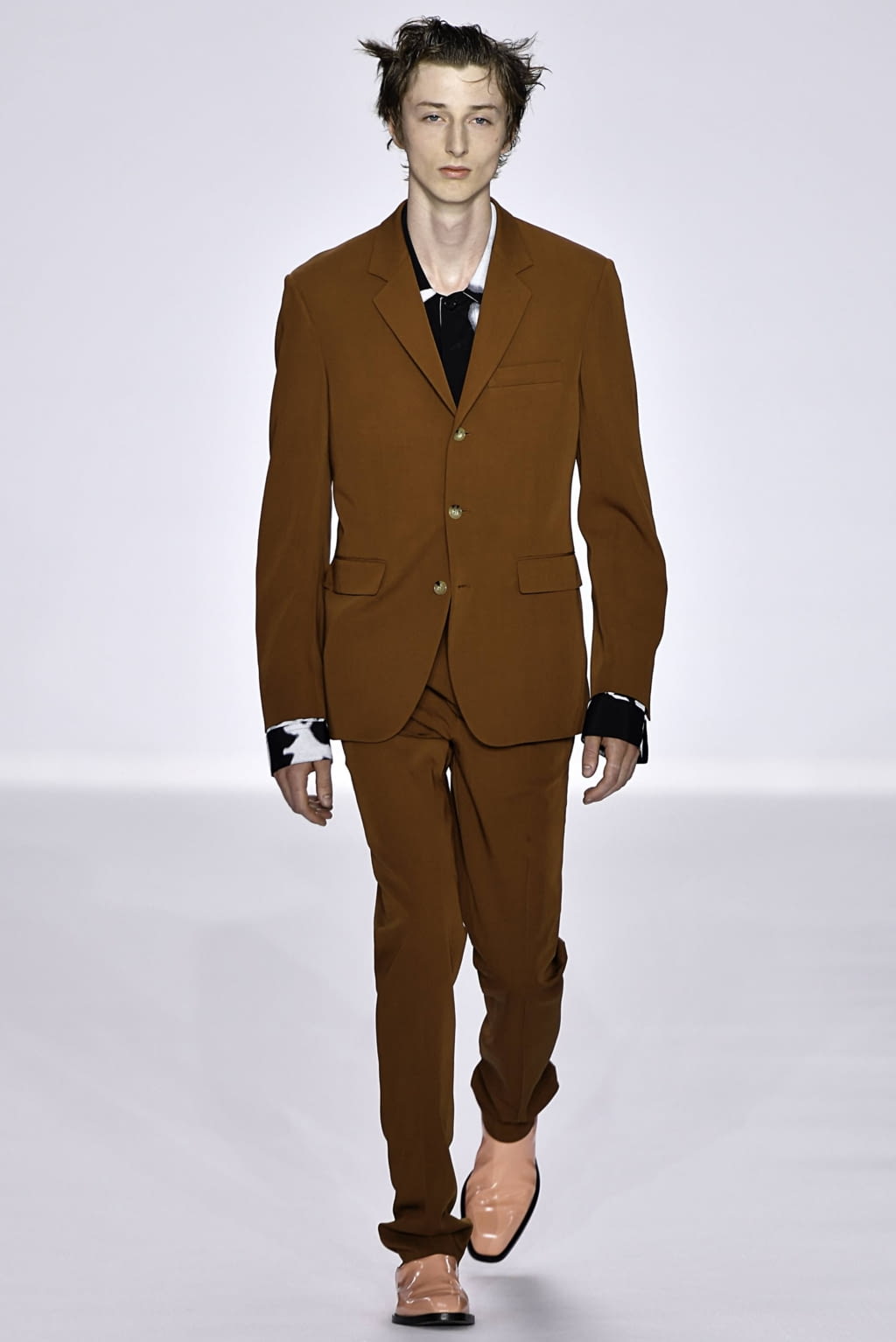 Fashion Week Paris Spring/Summer 2020 look 28 from the Paul Smith collection 男装