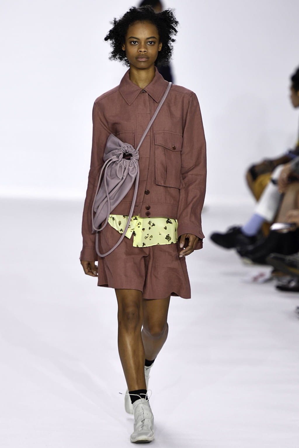 Fashion Week Paris Spring/Summer 2020 look 43 from the Paul Smith collection 女装