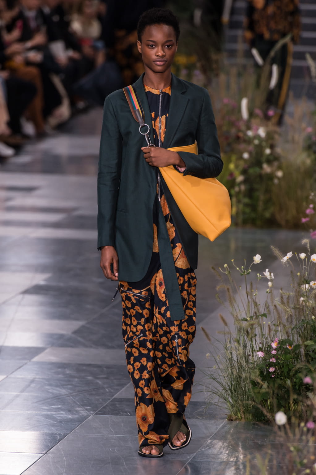 Fashion Week London Spring/Summer 2017 look 8 from the Paul Smith collection womenswear
