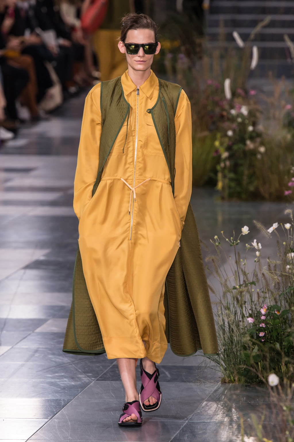 Fashion Week London Spring/Summer 2017 look 16 from the Paul Smith collection womenswear