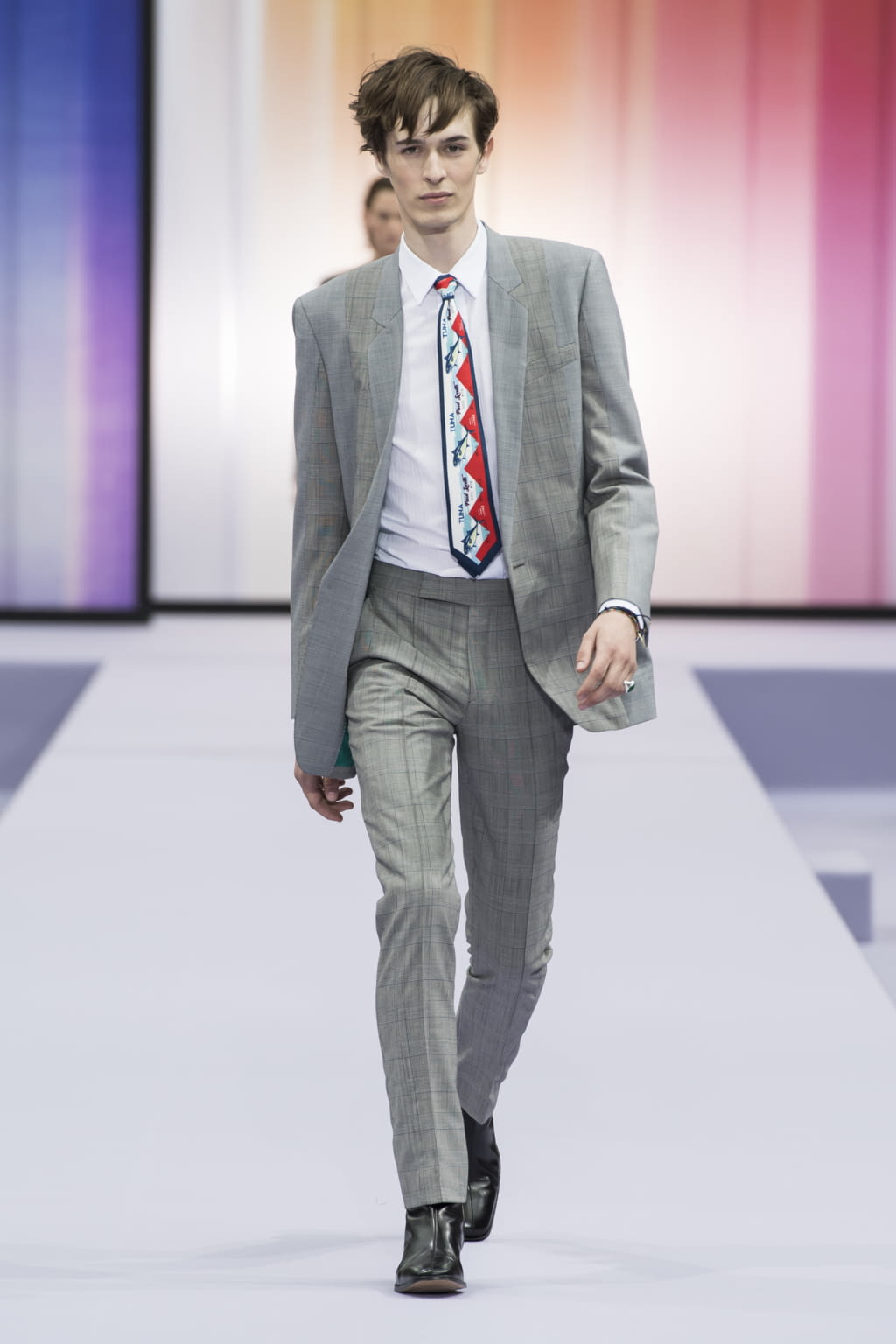 Fashion Week Paris Spring/Summer 2018 look 1 from the Paul Smith collection 男装