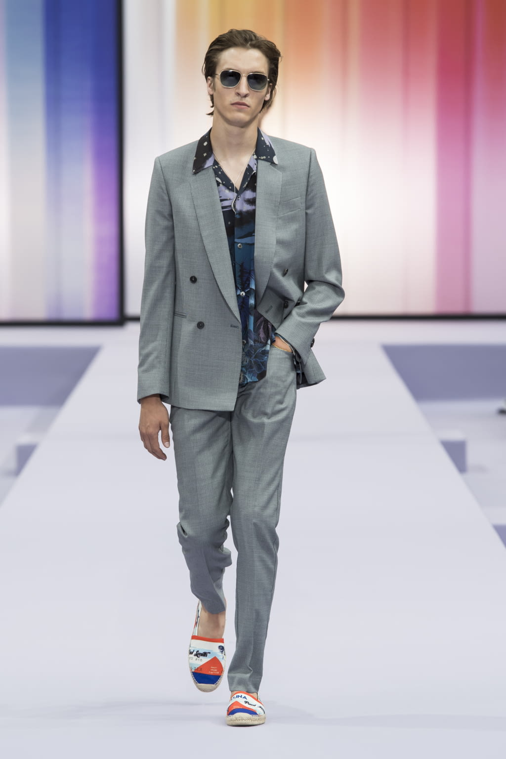 Fashion Week Paris Spring/Summer 2018 look 8 de la collection Paul Smith menswear