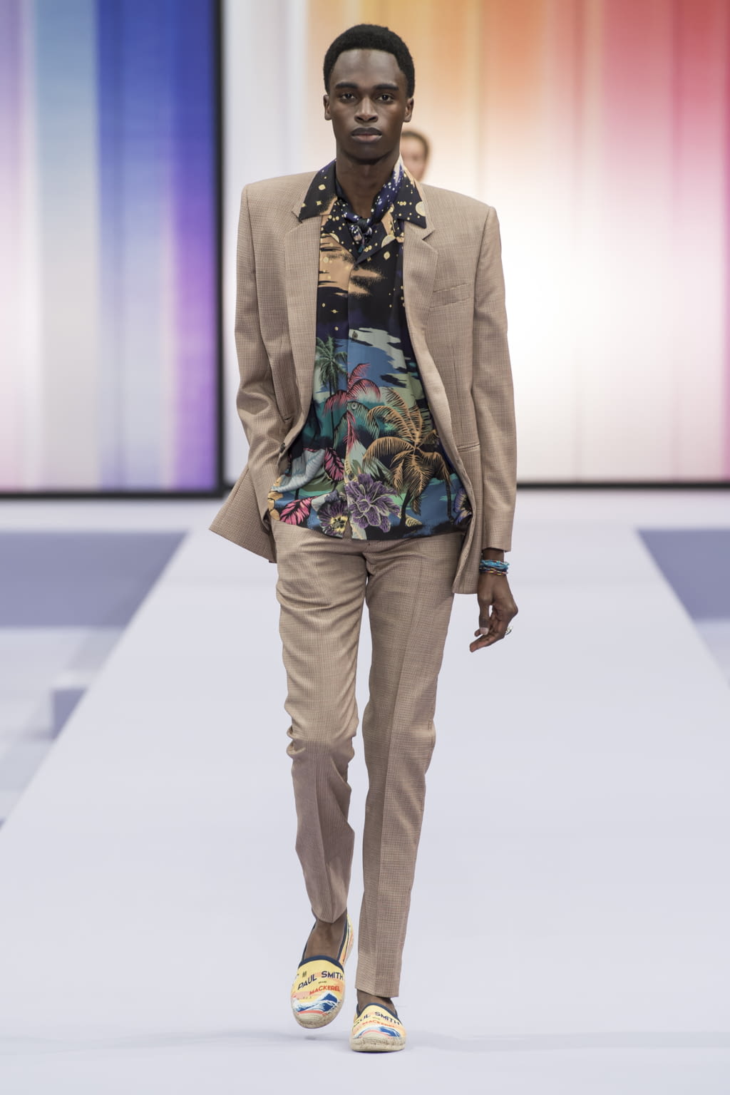 Fashion Week Paris Spring/Summer 2018 look 11 from the Paul Smith collection menswear