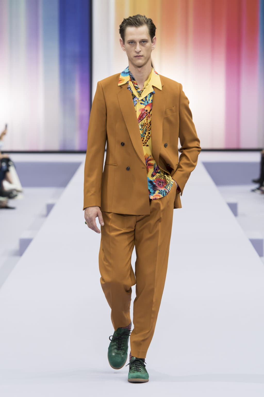 Fashion Week Paris Spring/Summer 2018 look 36 from the Paul Smith collection menswear