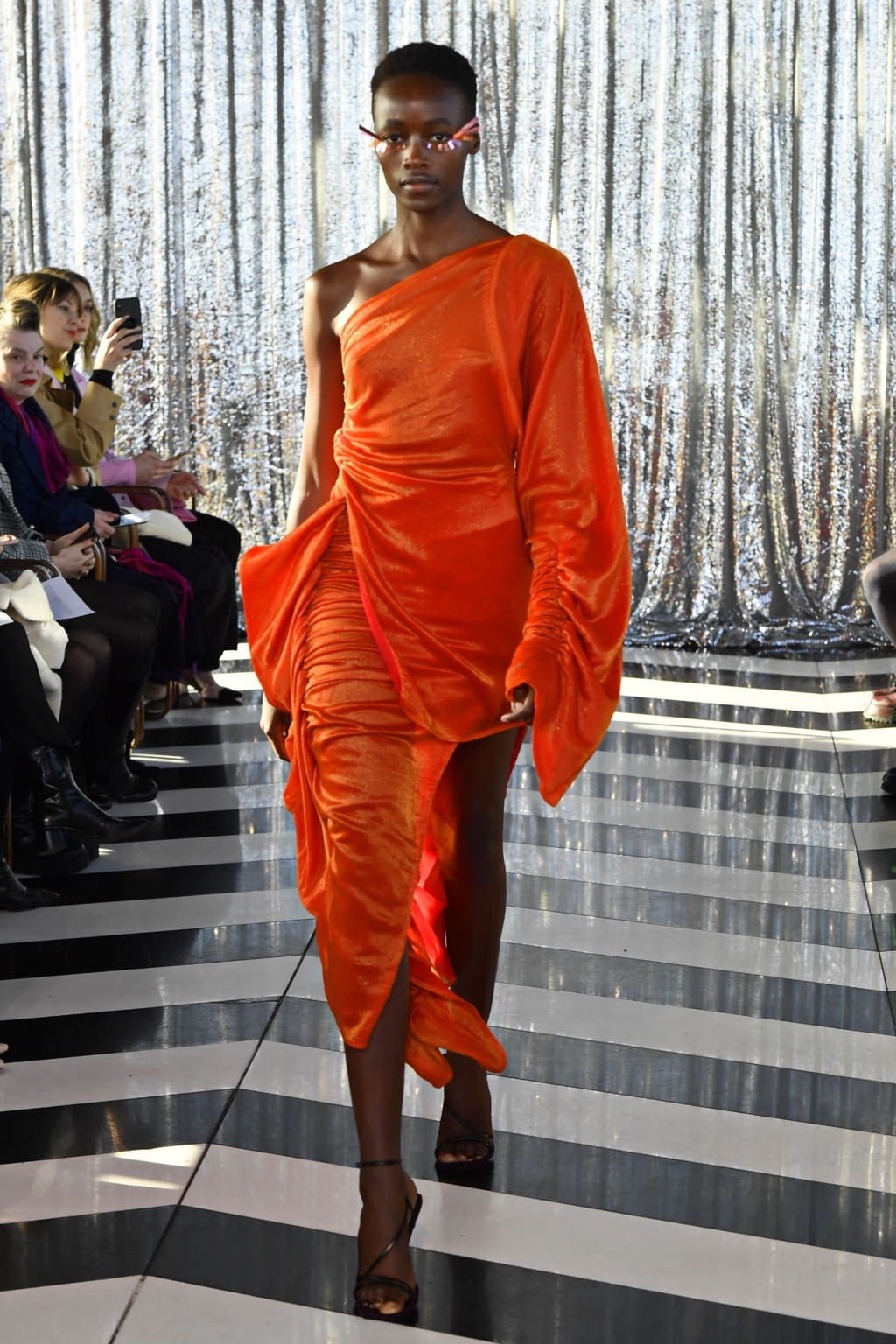 Fashion Week London Fall/Winter 2020 look 3 de la collection Paula Knorr womenswear