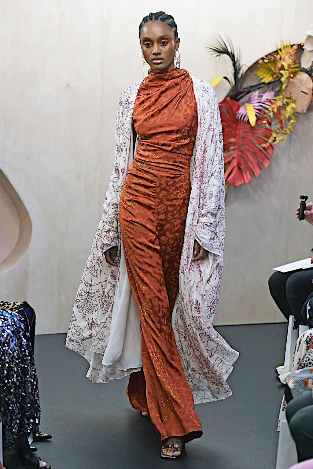 Fashion Week London Spring/Summer 2020 look 14 from the Paula Knorr collection womenswear