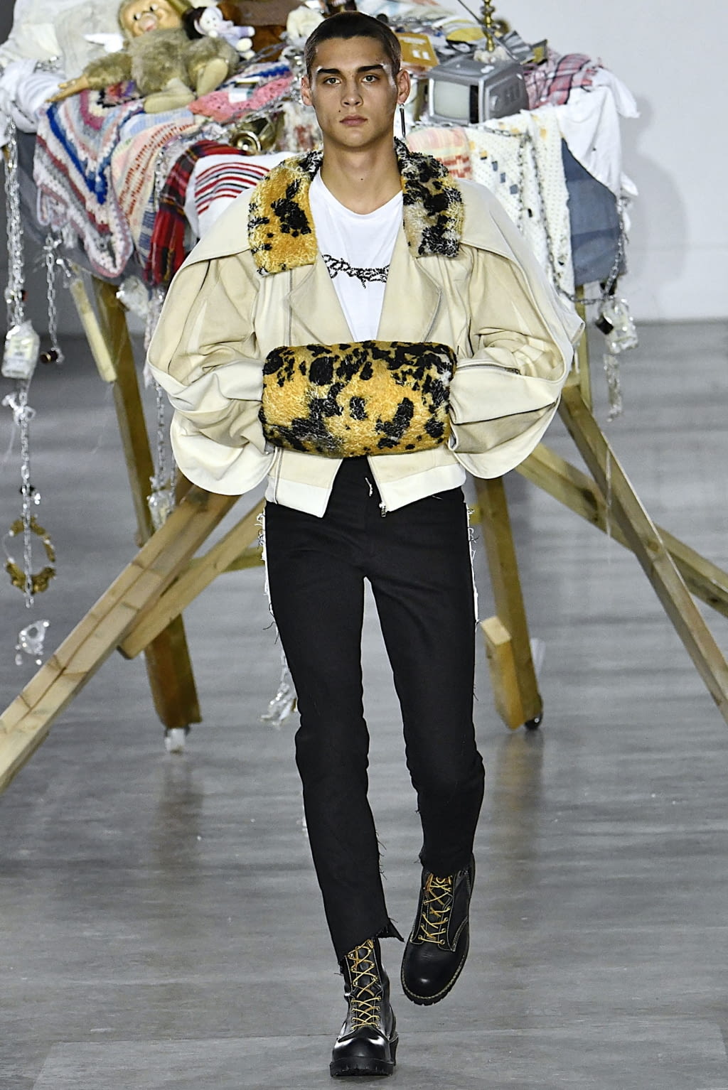 Fashion Week London Fall/Winter 2019 look 15 from the Per Götesson collection 男装