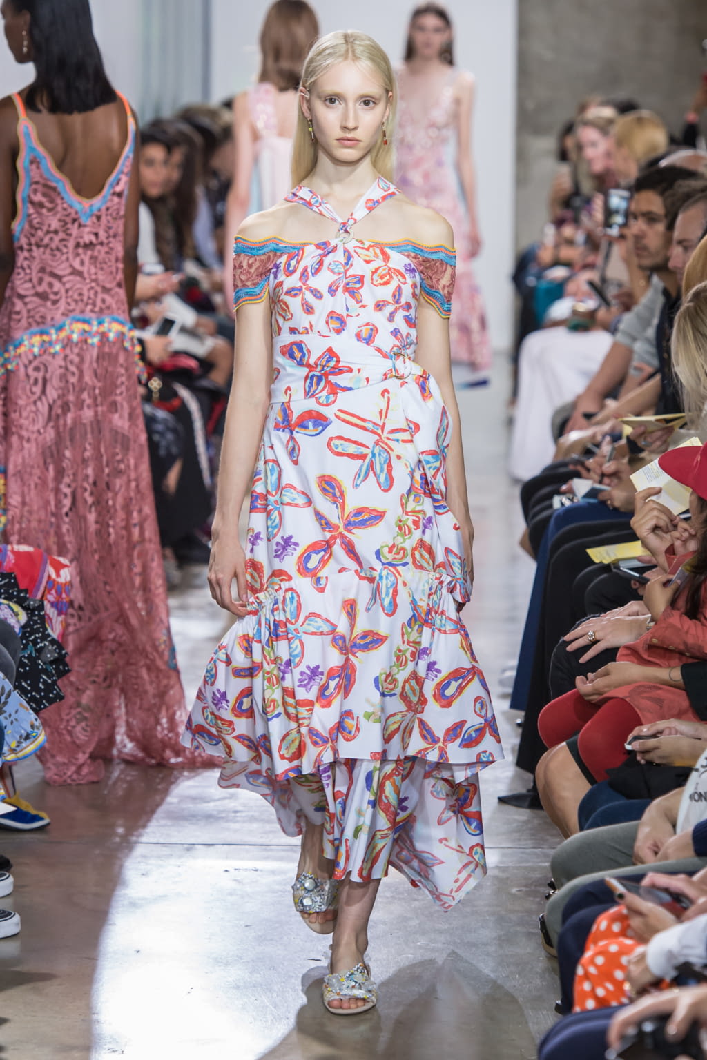 Fashion Week London Spring/Summer 2017 look 9 from the Peter Pilotto collection womenswear