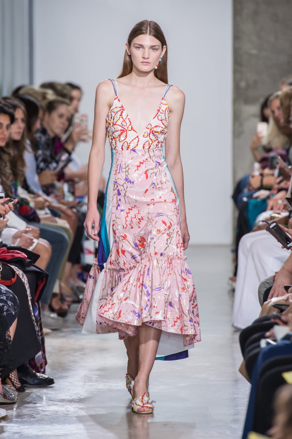 Fashion Week London Spring/Summer 2017 look 10 from the Peter Pilotto collection womenswear