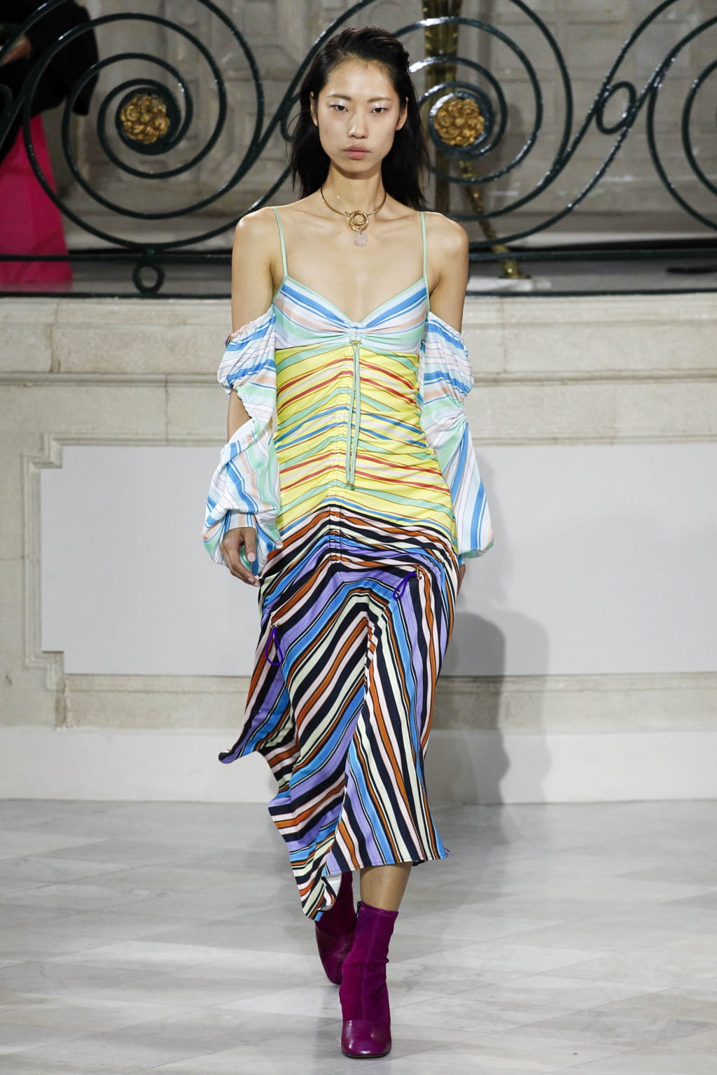 Fashion Week London Spring/Summer 2018 look 21 from the Peter Pilotto collection womenswear