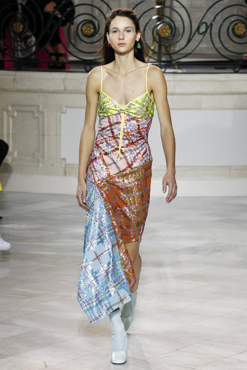 Fashion Week London Spring/Summer 2018 look 40 from the Peter Pilotto collection womenswear