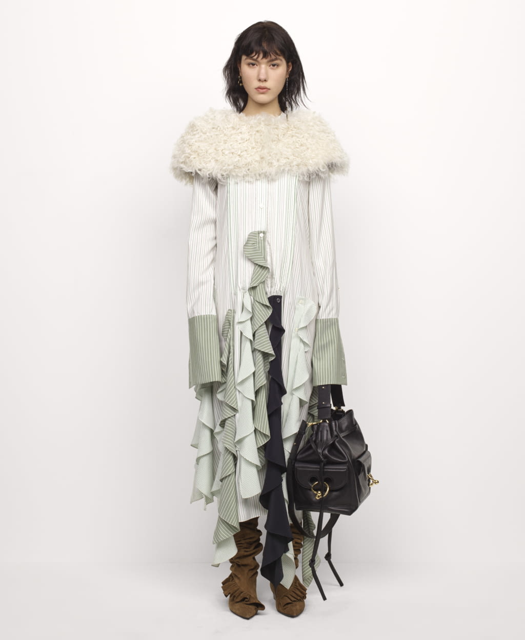 Fashion Week London Pre-Fall 2017 look 18 from the JW Anderson collection 女装