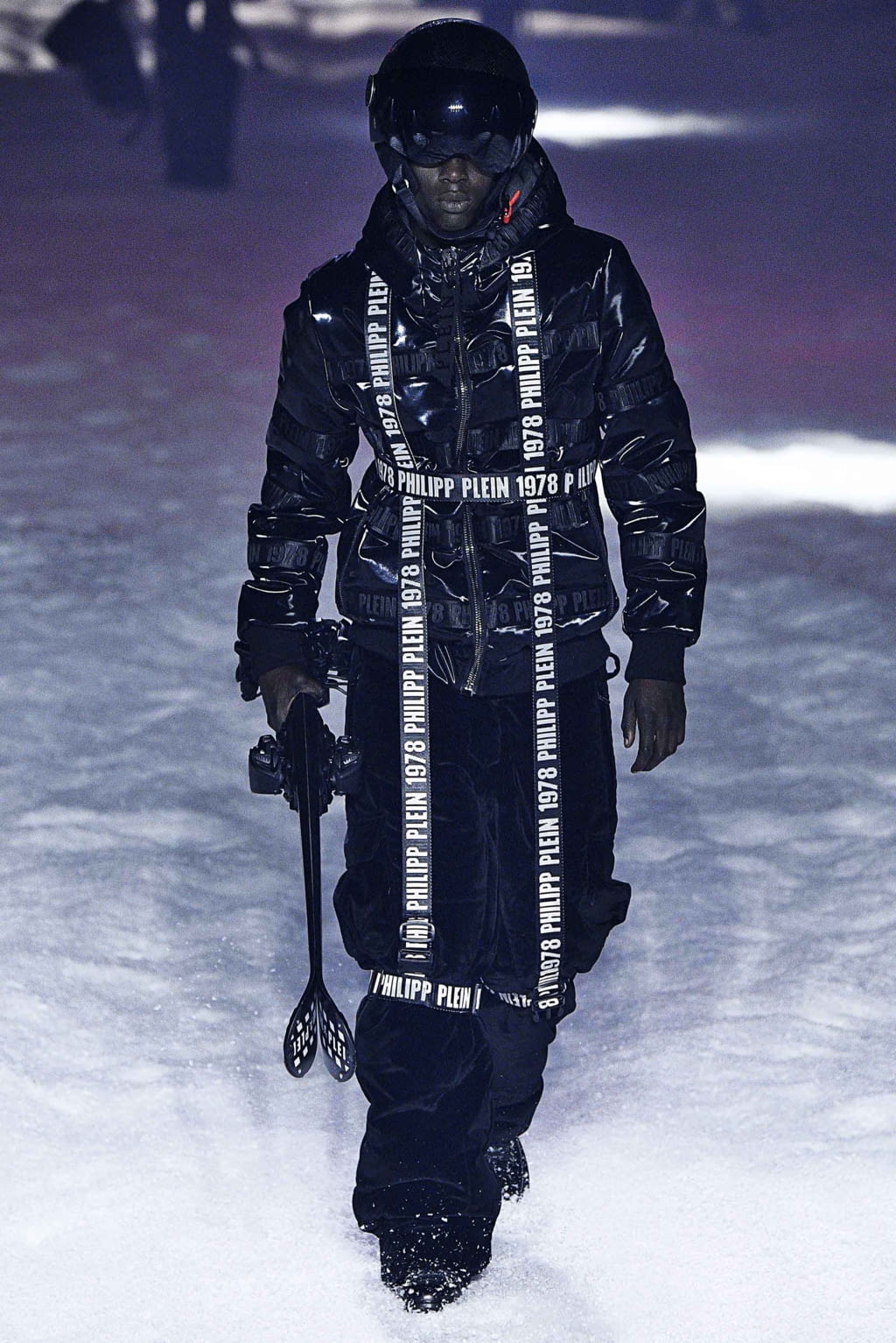 Fashion Week New York Fall/Winter 2018 look 18 from the Philipp Plein collection womenswear