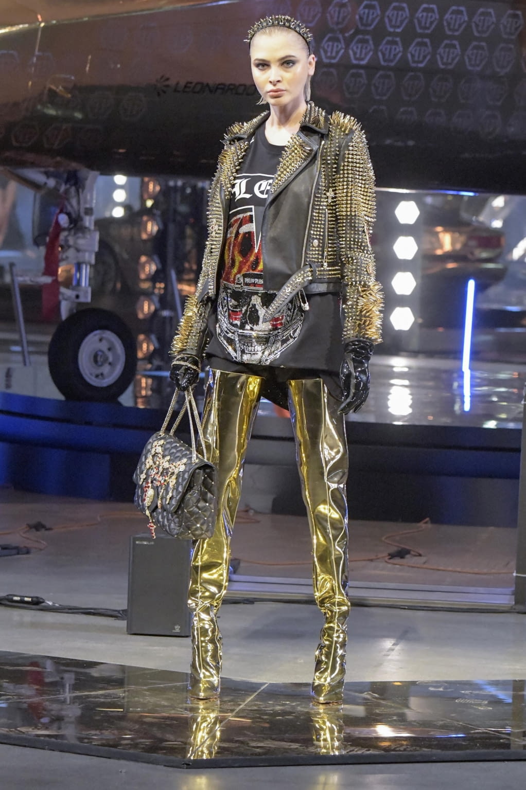 Fashion Week Milan Fall/Winter 2020 look 23 from the Philipp Plein collection 女装
