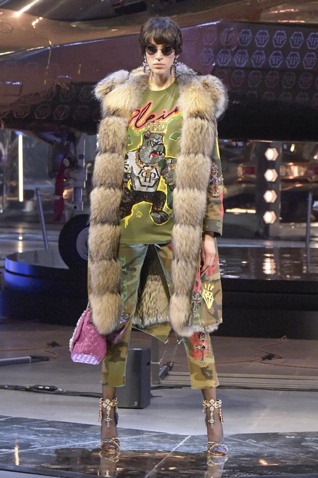 Fashion Week Milan Fall/Winter 2020 look 73 from the Philipp Plein collection 女装