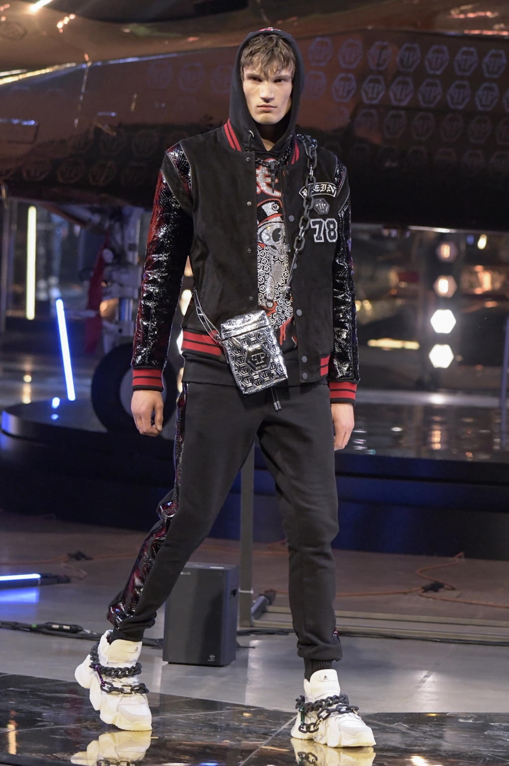 Fashion Week Milan Fall/Winter 2020 look 95 from the Philipp Plein collection 女装