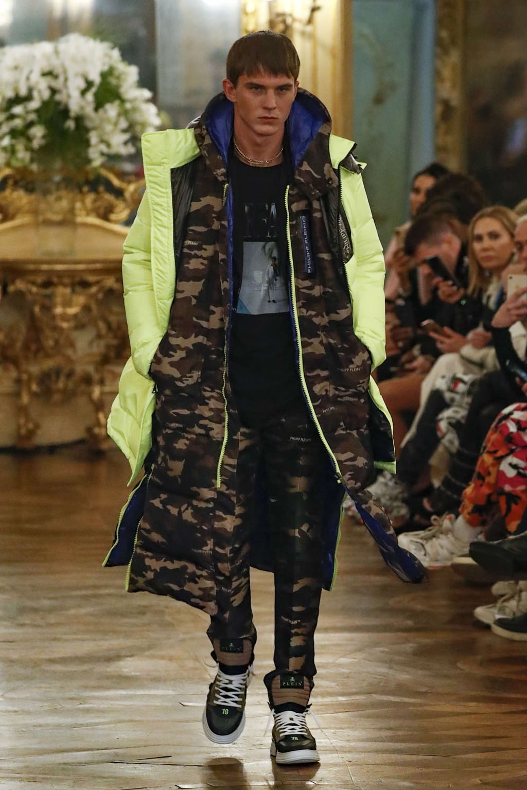 Fashion Week Milan Fall/Winter 2019 look 5 from the Philipp Plein collection 男装