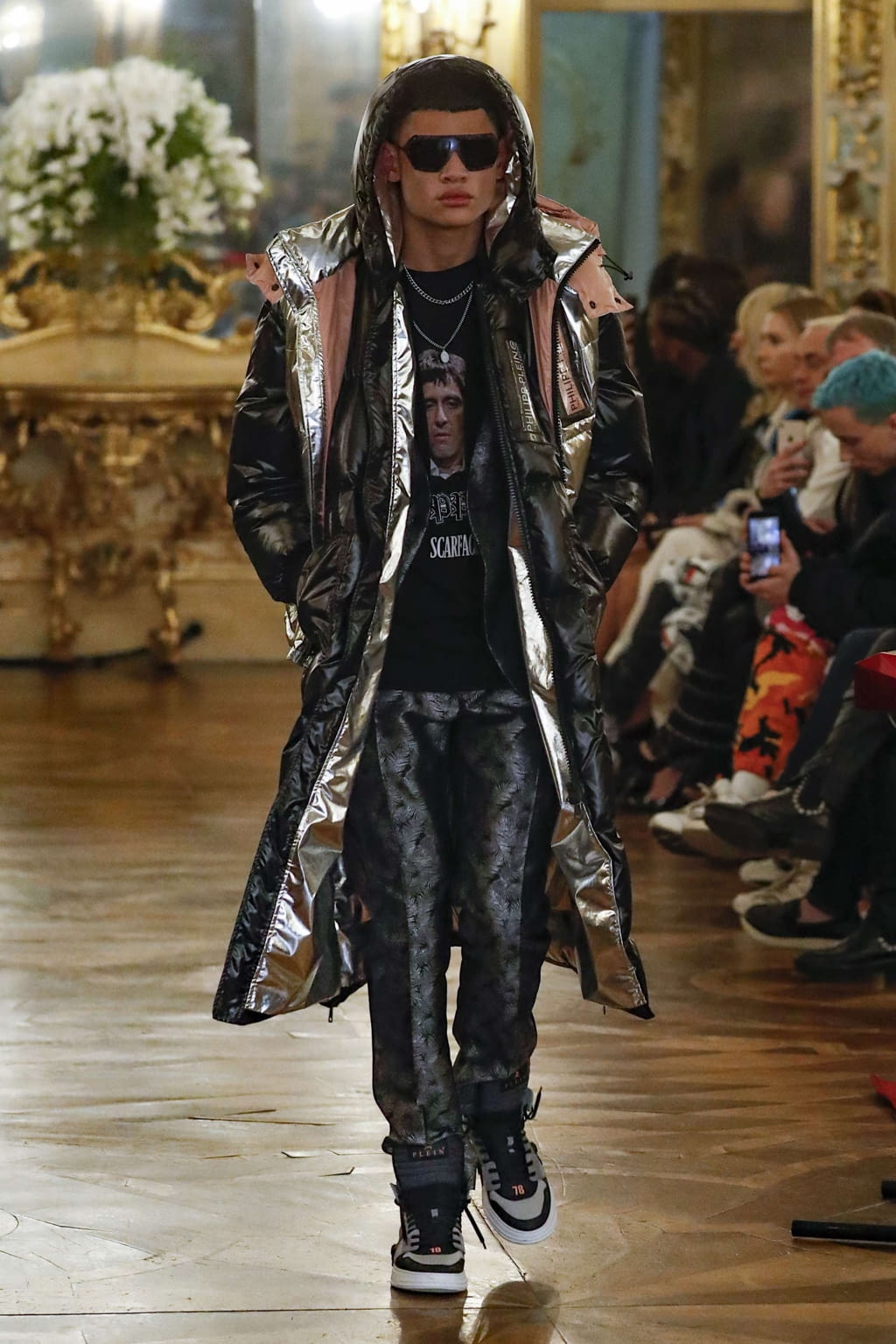 Fashion Week Milan Fall/Winter 2019 look 14 from the Philipp Plein collection 男装