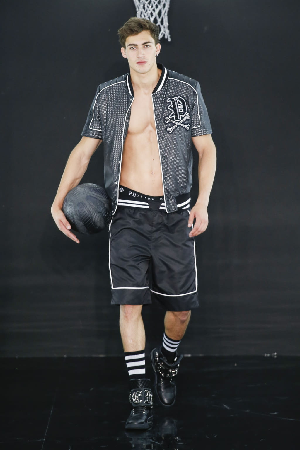 Fashion Week Milan Spring/Summer 2017 look 12 from the Philipp Plein collection 男装