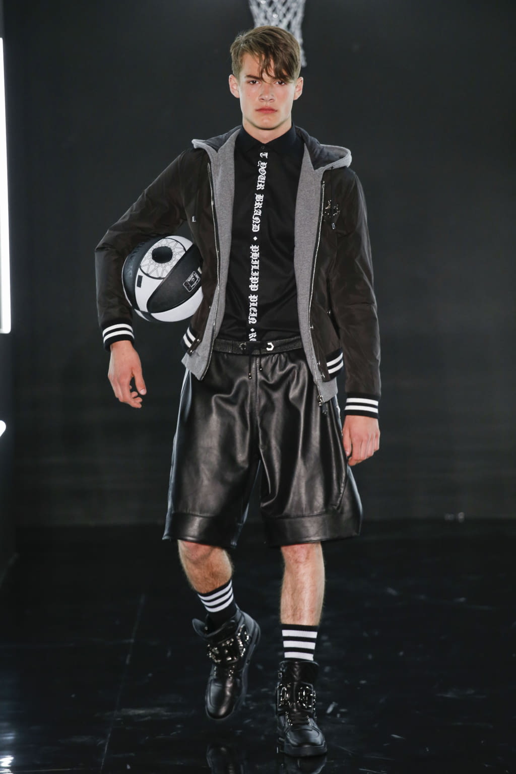 Fashion Week Milan Spring/Summer 2017 look 16 from the Philipp Plein collection 男装