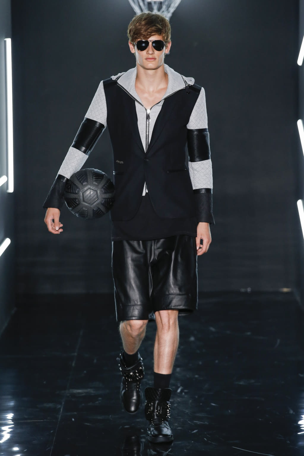 Fashion Week Milan Spring/Summer 2017 look 23 from the Philipp Plein collection menswear