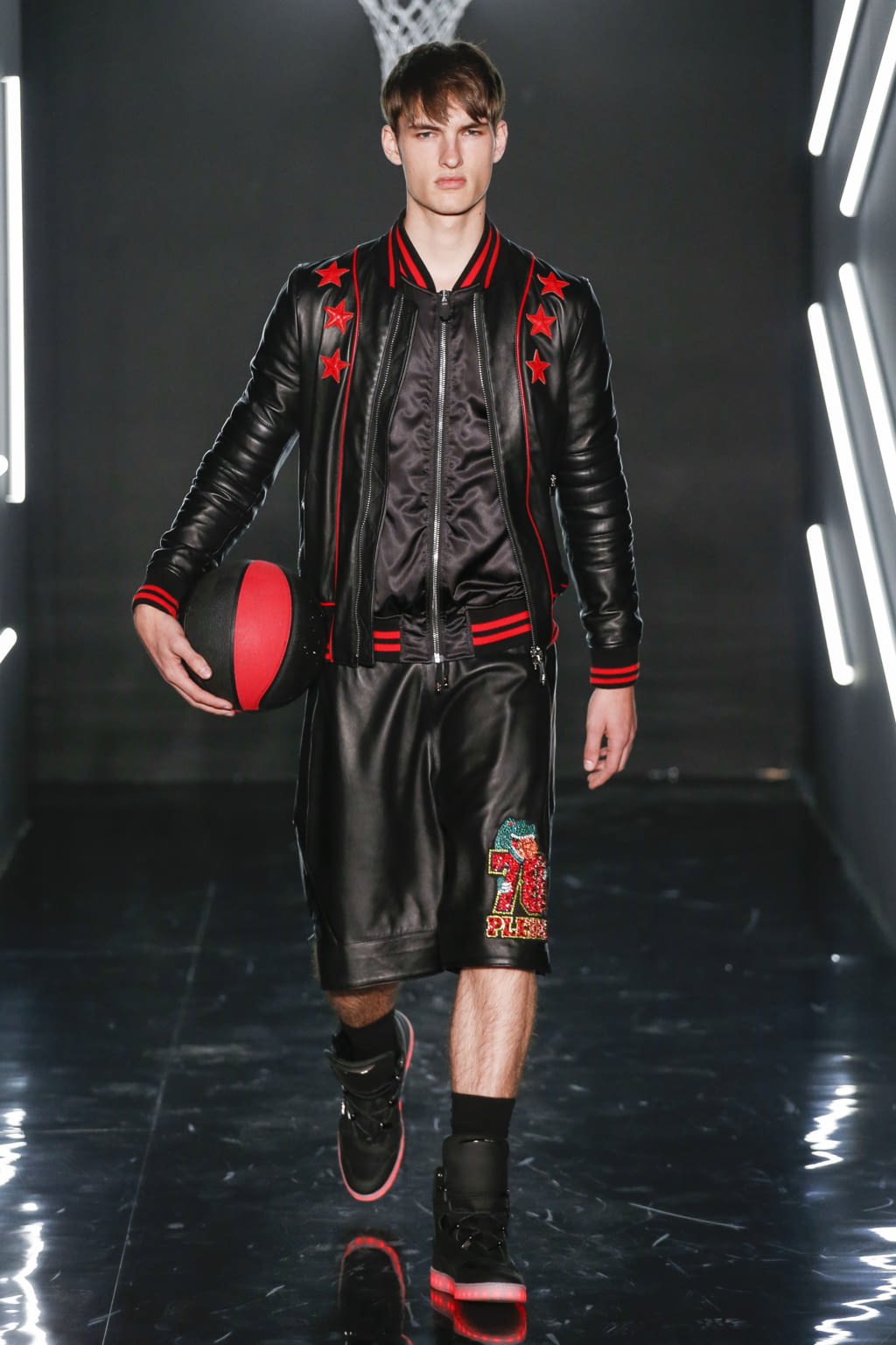 Fashion Week Milan Spring/Summer 2017 look 44 from the Philipp Plein collection 男装